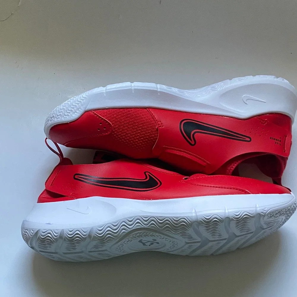 NIKE FLEX RUNNER 3 (GS)  Red /White, Kids Running Shoes Size 7Y FN1294-600 NWOB